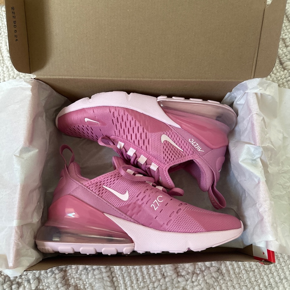 Nike Air Max 270 "Magic Flamingo/Pink Foam" Shoes. Big kid 3.5Y. Brand new.